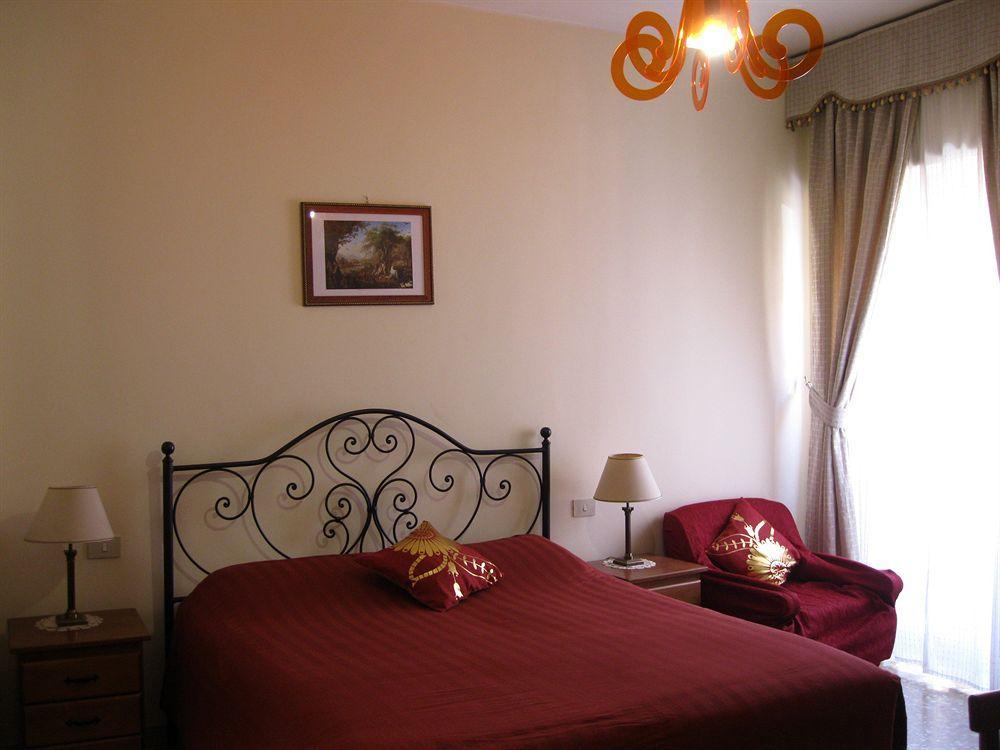 The Condottieri Rooms Рим Экстерьер фото