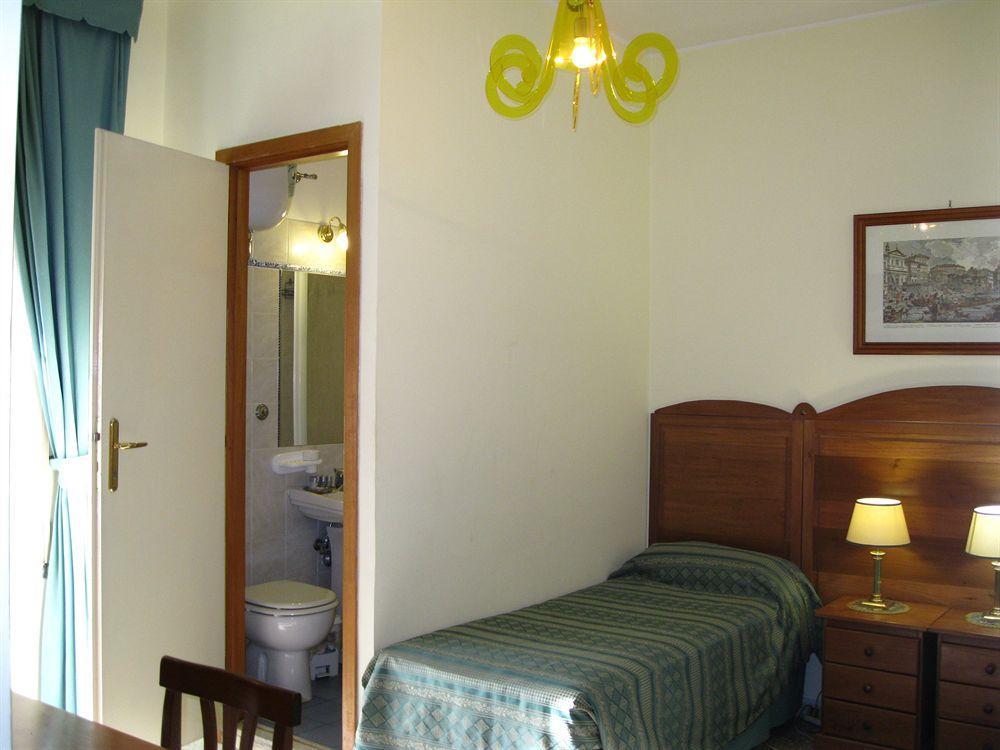 The Condottieri Rooms Рим Экстерьер фото