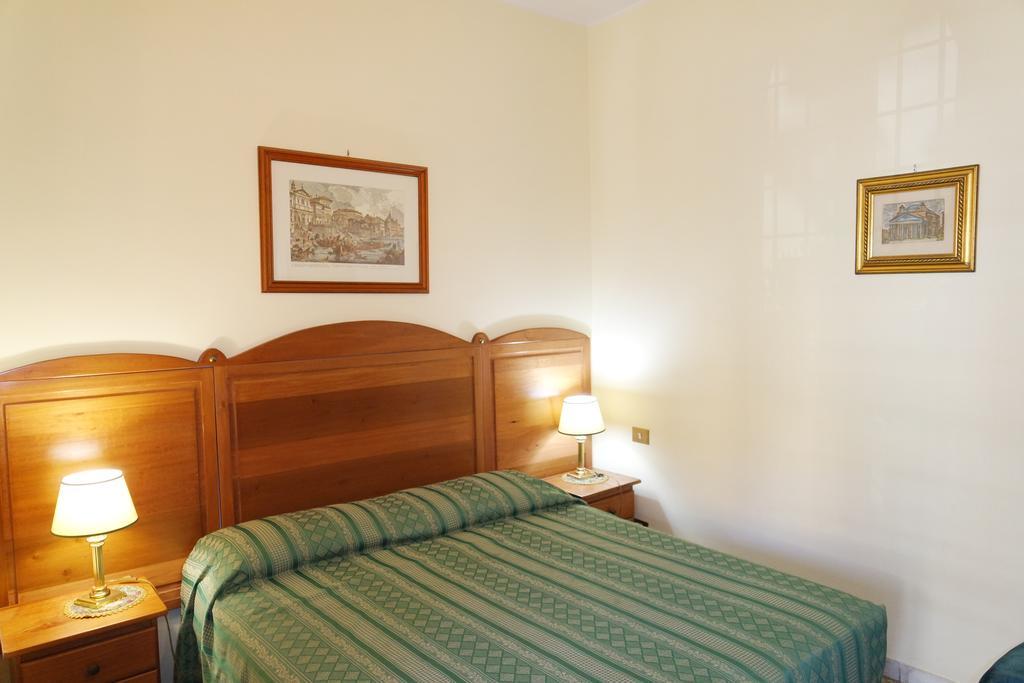 The Condottieri Rooms Рим Экстерьер фото