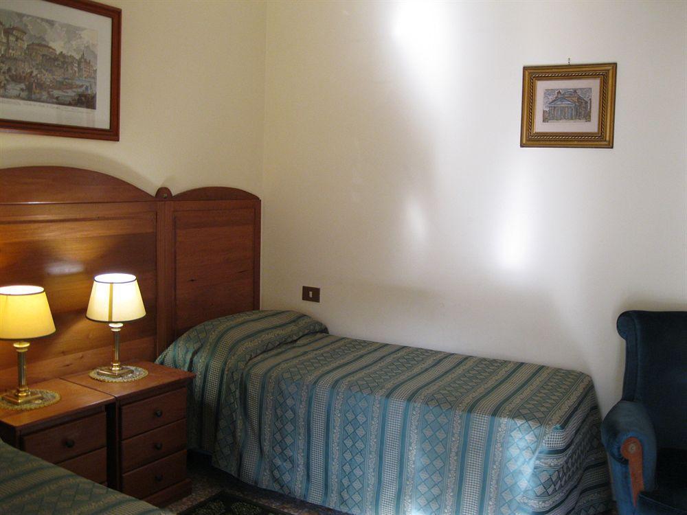 The Condottieri Rooms Рим Экстерьер фото